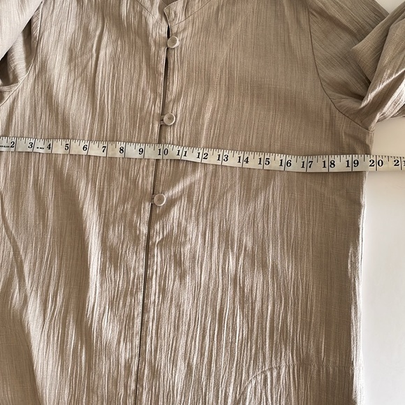 Tilley Linen Blend Brown Tan Long Sleeve Lagenlook Loop Button Front Top size 8 - Picture 7 of 9